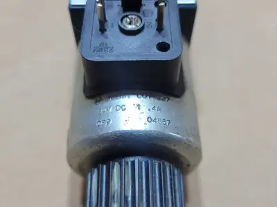 Used BOSCH 0 810 091 212 Parts (Hydraulics and Pneumatics) British Columbia CA | Lenmark #1440822
