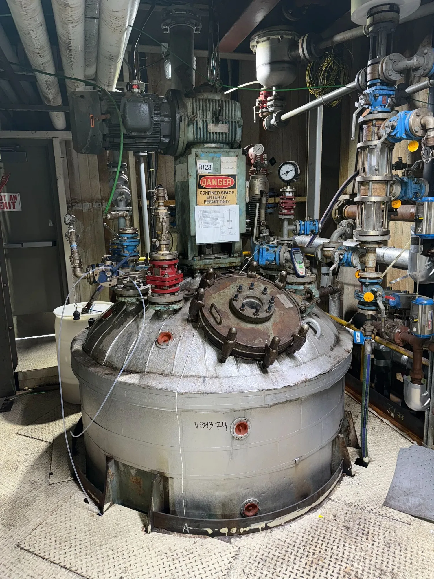USED PFAUDLER 1,000 GALLON