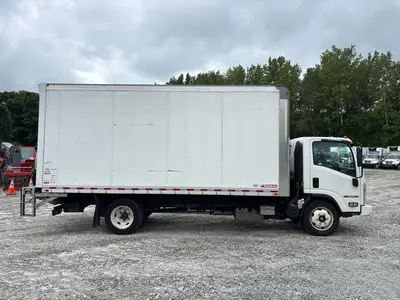 Used 2024 ISUZU NPR HD Box trucks Florida US | Truck and Van Outlet #1509183