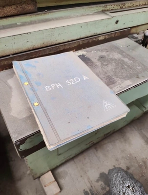 TOS Hostivař Surface Grinder, in good used condition