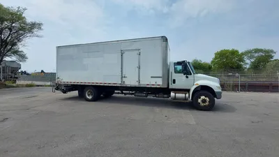 2015 INTERNATIONAL 4300 SBA 4X2 BOX TRUCK Highway Tractors | Platinum Group (8)