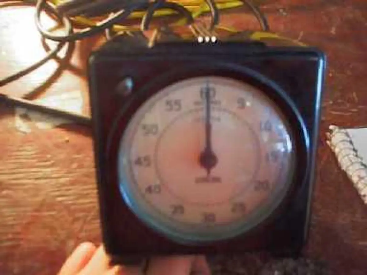 QTY. 1. THE STANDARD ELECTRIC TIME CO. TYPE S-60, ...