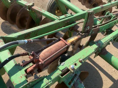 Used John Deere 13’6” Disc, Pull Behind with Pin Hitch, Hydraulic Lift/Lower, 9.5L-15 and 11L-14 Tir...