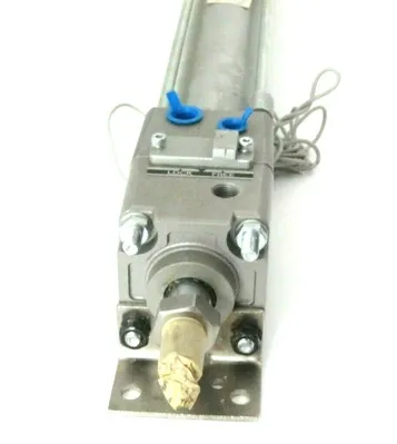 NEW SMC CDLA2L50-500-D-M9BWL PNUEMATIC CYLINDER CLDA2L50500DM9BWL