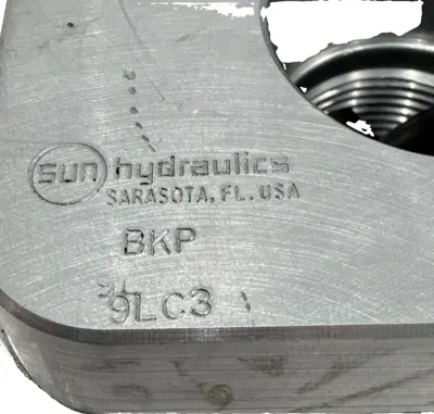 NEW SUN HYDRAULICS BKP SANDWICH VALVE 9LC3