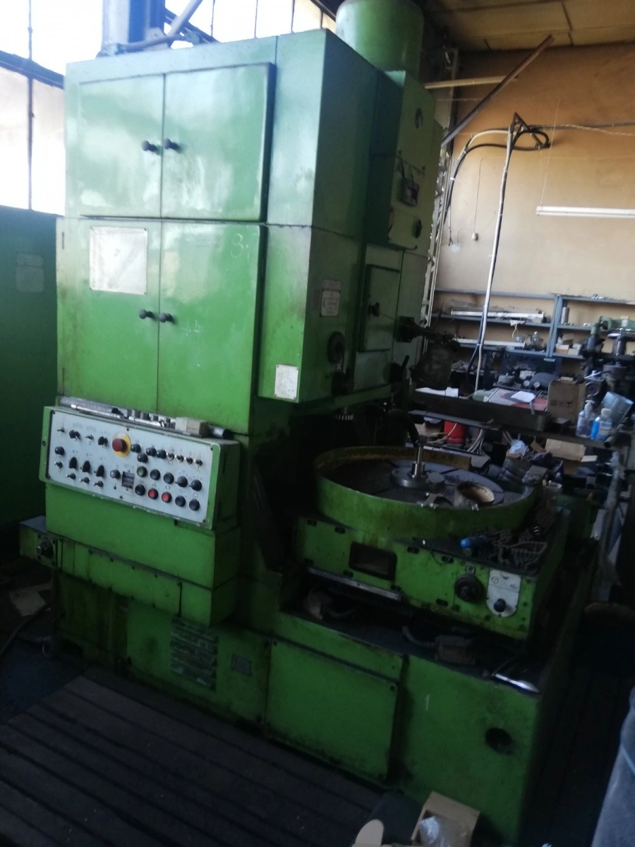 KOMSOMOLETZ Semi-automatic Gear Shaper, in very working condition, visible under power, VIDEOS