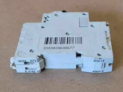 USED MERLIN GERIN 60687