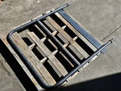 Toromont SS1139 Handrail M18223, for CAT 390F