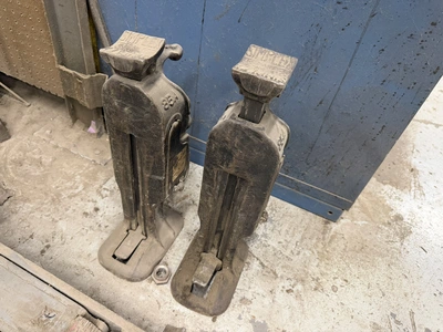 (1) Maximum heavy duty 8800 lb. forklift jack, (2) Simplex 85A, 5-ton capacity jacks.
