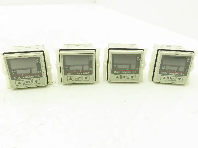SMC PSE200 Multi Channel Controller Pressure Sensor Lot Of 4