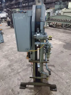 20 TON BTM MODEL #P20F TOG-L-LOC AIR TOGGLE SHEET METAL PRESS: YOBRO #24795