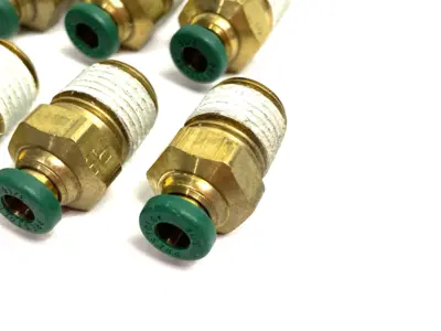 USED PARKER PRESTOLOK BRASS PUSH-TO-CONNECT STRAIGHT FITTING