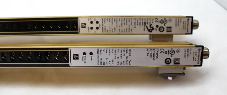Used PEPPERL+FUCHS SLCS30-900 Light Curtains & Grids | Industrial Parts R Us Inc. #360920