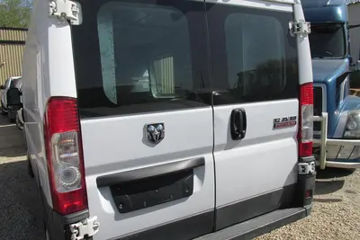 Used 2014 RAM PROSTAR 2500 Vans Manitoba CA | Conquest Truck & Auto Sales #1421369