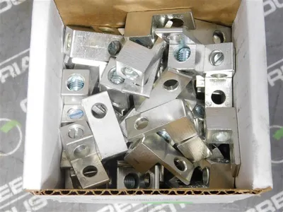 Box of 50 Burndy KA2U Termination Lugs AL9CU 1/4" Stud 50 lb-in Torque New