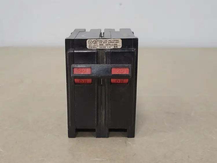 Used BRYANT BR220 Switchgears British Columbia CA | Lenmark #239835