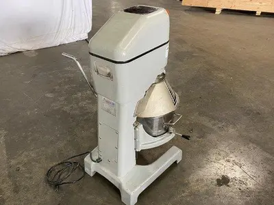 USED 2005 SPAR SP-22HI-K