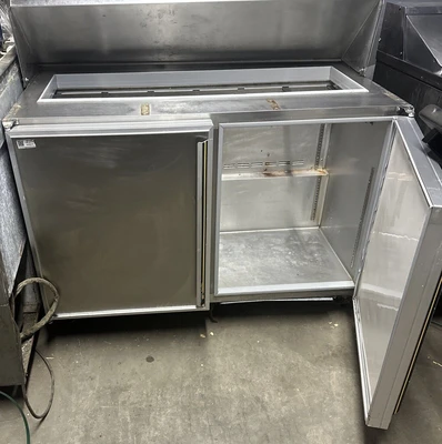 174-0100 Silver King SKP48/12 48” Self Contained Sandwich Prep Table Cooler