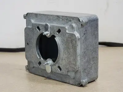 USED WIREMOLD 4220