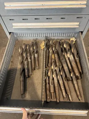 10 DRAWER STANLEY VIDMAR CABINET. STOCK #0538126