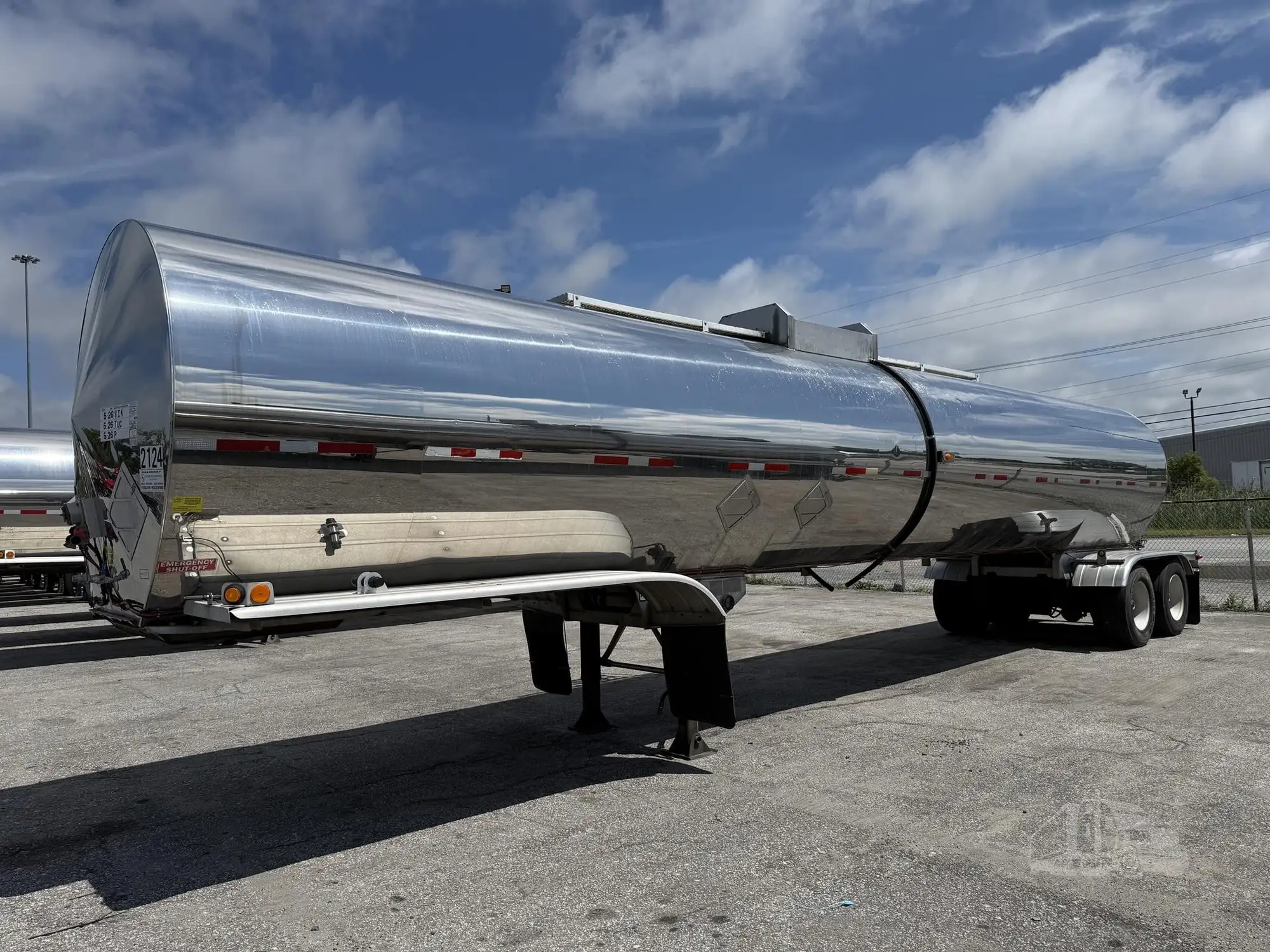 Used 2011 POLAR _UNKNOWN_ Tanker Trailers Indiana US | Lakeshore Equipment Sales #1546603