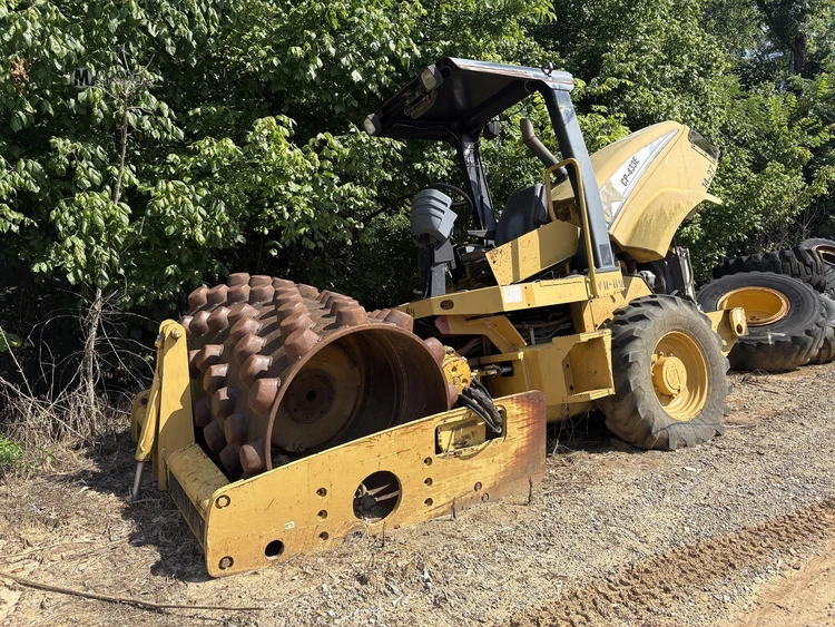 Used 2006 CATERPILLAR CP-433E Single Drum Rollers Tennessee US | Moore Equipment #1516752