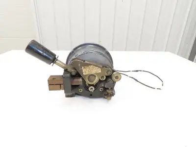 Yaskawa Electric PMED-12-HQ61 DC Wire Feeder 130rpm 18.3VDC 5.5 Amps *READ