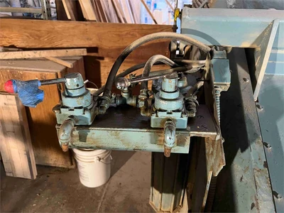 Used L&L MACHINERY RF GLUE MACHINE Glue Machines California US | MachineryMax #1321496