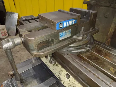 3 HP WILLIS  MODEL #MICRO CUT 1050 CNC TRAK AGE2 CONTROL RAM TYPE MILL: YOBRO #24806