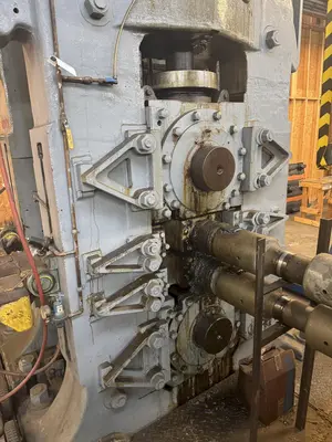 20" WIDE X 22" ROLL DIAMETER 4-HI BLISS 100 HP POWERED ROLLING MILL. STOCK # 0886025