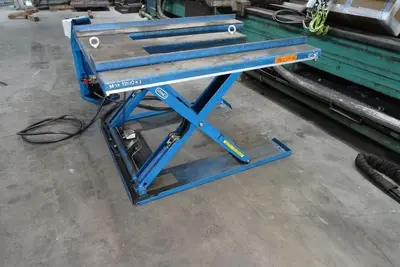 USED HYMO SCISSORLIFT 1 TON