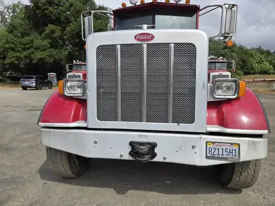 USED 2014 PETERBILT 365