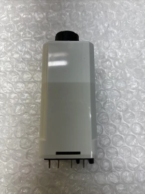 NEW ALLEN BRADLEY 700-HS12BA1