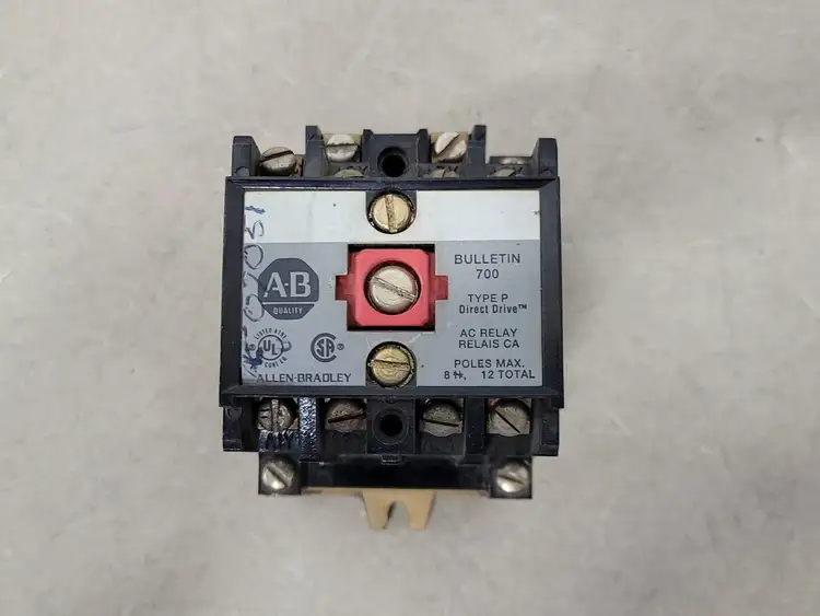 Used ALLEN-BRADLEY 700-P400A1 Misc Electrical & Power Parts British Columbia CA | Lenmark #246910