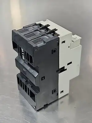 Telemecanique GV2-M08 Motor Circuit Breaker loc4D11
