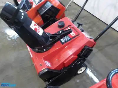 Lot of (3) Toro Snow Blowers Model S-620, CCR1000, CCR2000, All Have Keys, Untested