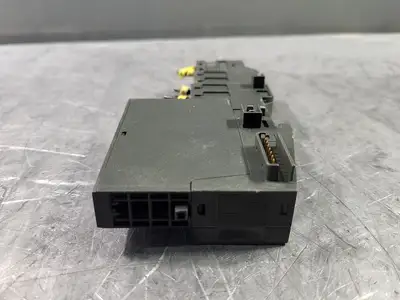 USED SIEMENS 6ES7 132-4HB01-0AB0