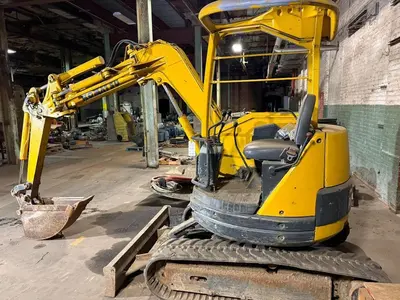 USED KOMATSU PC28UU
