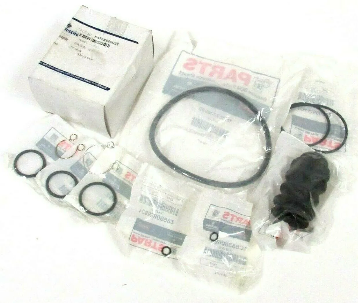 NEW EMERSON FISHER R470X000022 REPAIR KIT