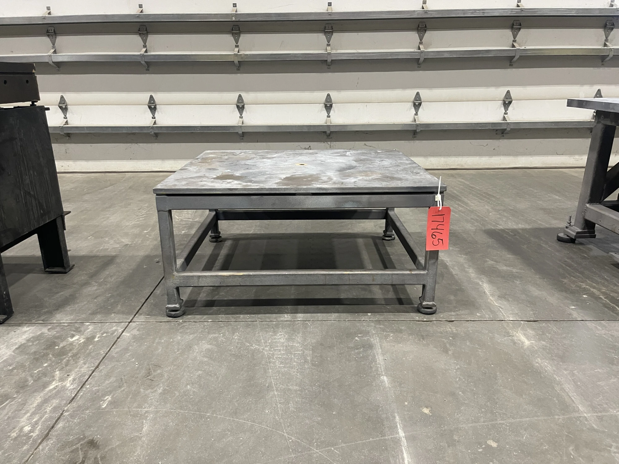 40″ x 20″ x 36″H Steel Welding Table