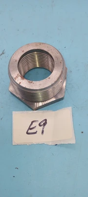METAL PIPE STRIAGHT , MALE NPT THREADED X 1 1/2 X 1"