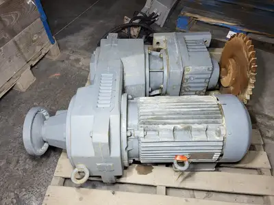 USED SEW-EURODRIVE R87VU41DV160M4