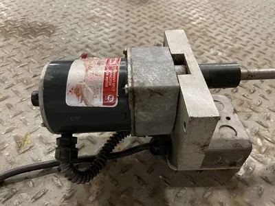 Dayton 4Z062A Permanent-Split Capacitor Gearmotor Mixer 1HP 11RPM 1PH