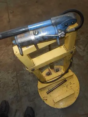 6784-220 10-Ton H-Frame Hand Hydraulic Press