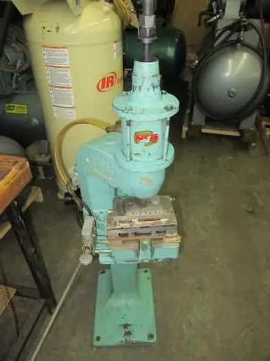 2245-220 Hugold Pneumatic Air Press on Stand