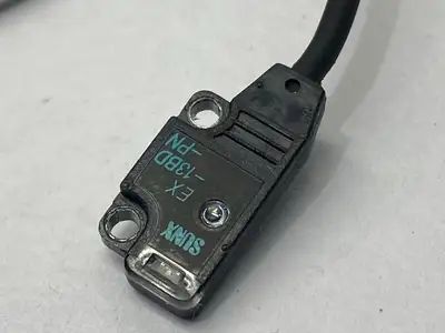USED SUNX ULTRA-SLIM PHOTOELECTRIC SENSOR
