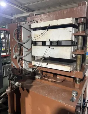 USED 1979 WABASH WABASH PC100-30-6TM PRESS