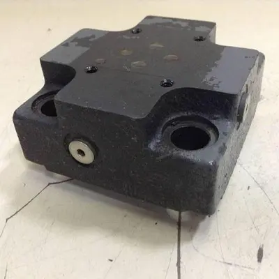 USED VICKERS CVCS25D1S210S19