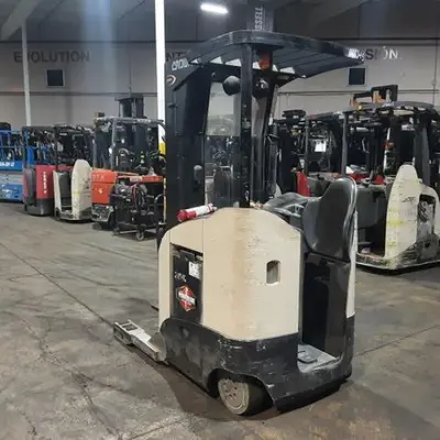 USED 2016 CROWN RR5725-45
