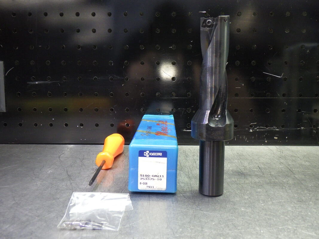 Kyocera 1.125" Coolant Thru Drill 1" Shank S100-DRZ11-253375-10 (LOC2992B)